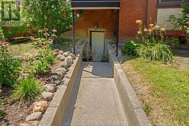 Property Photo:  1307 Pelissier Street  ON N8X 1A4 