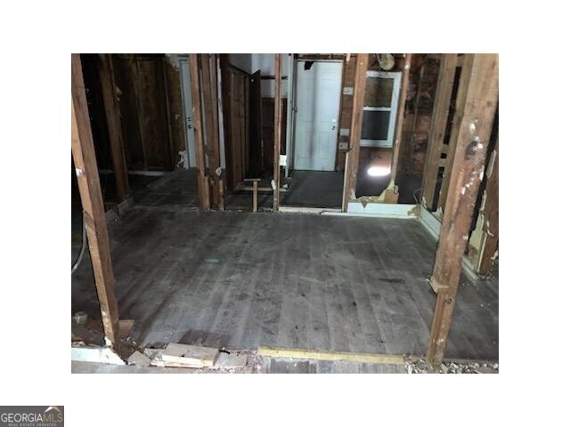 Property Photo: 3365 Delmar Lane NW GA 30331