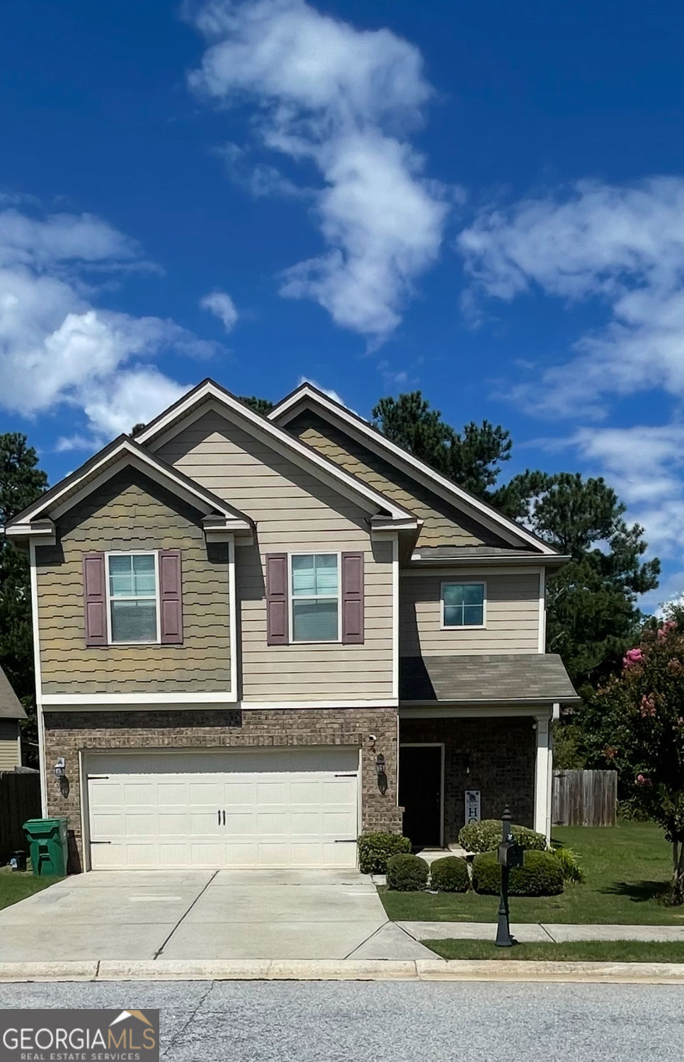Property Photo:  2490 Oakleaf Ridge  GA 30058 