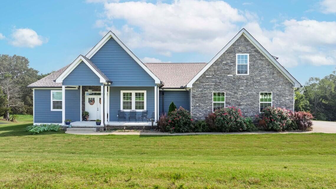 Property Photo:  817 Fisher Road  TN 37321 