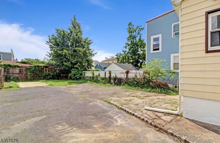Property Photo:  380 Berryman Pl  NJ 07050 
