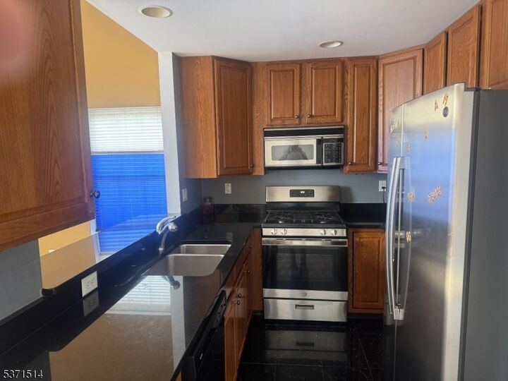 Property Photo:  125 Riverwalk Way  NJ 07014 