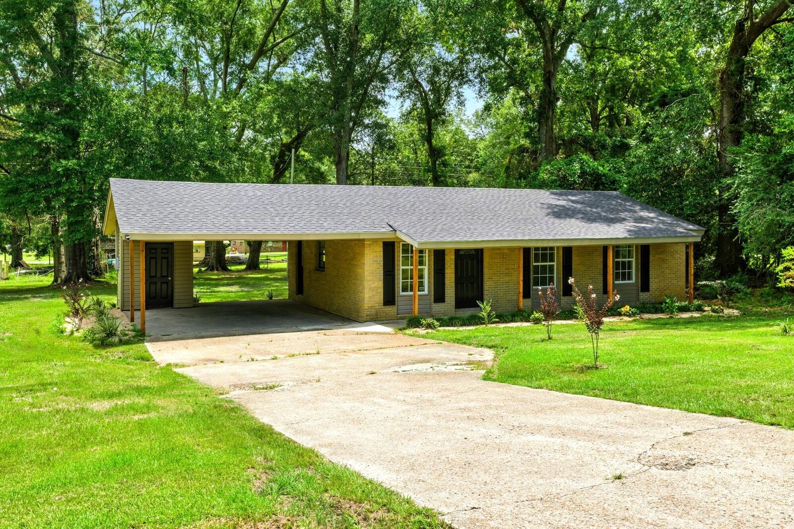 Property Photo: 34 Kennon Ave. MS 39443