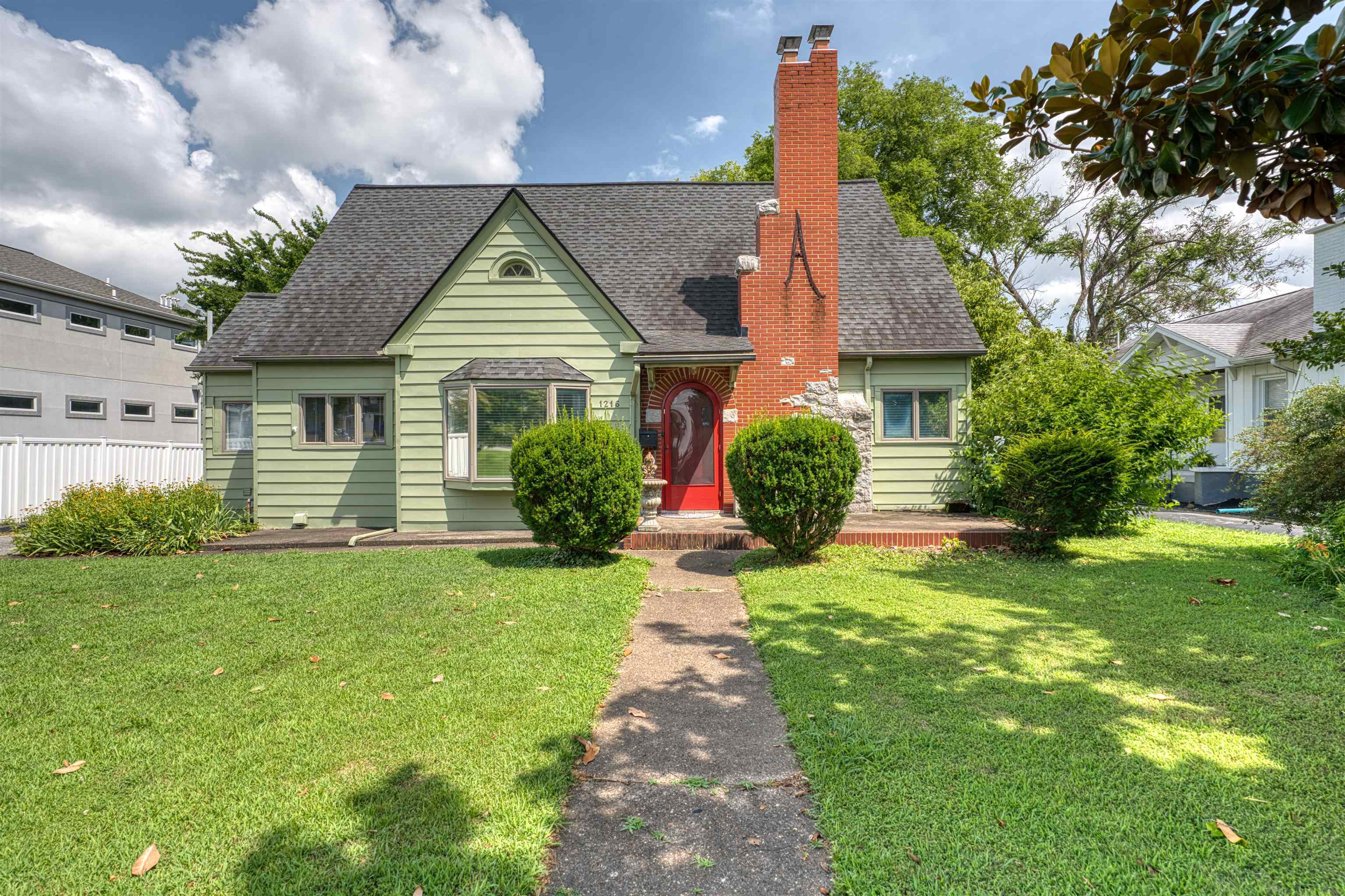1216 N Elm Street  Henderson KY 42420 photo