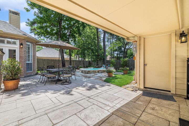 75 N Floral Leaf Circle  Spring TX 77381 photo