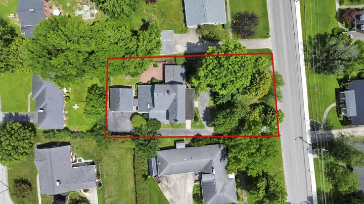 Property Photo:  305 Barnes Mill Road  KY 40475 