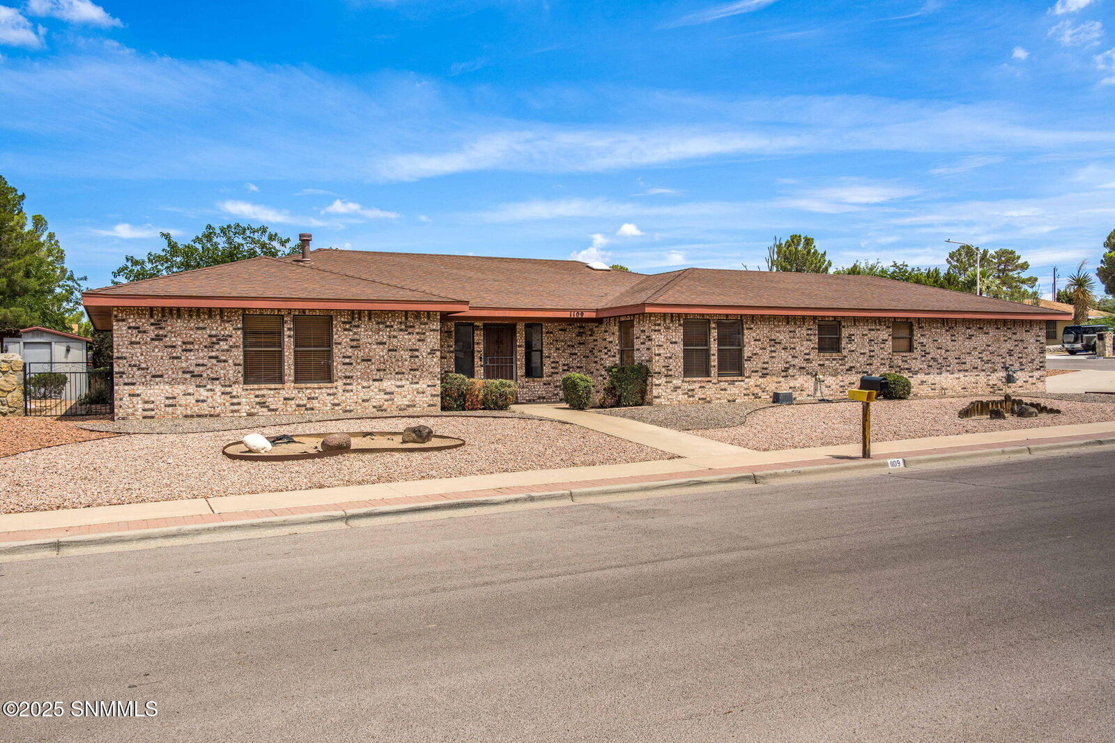 Property Photo: 1109 Hermosillo Drive NM 88005