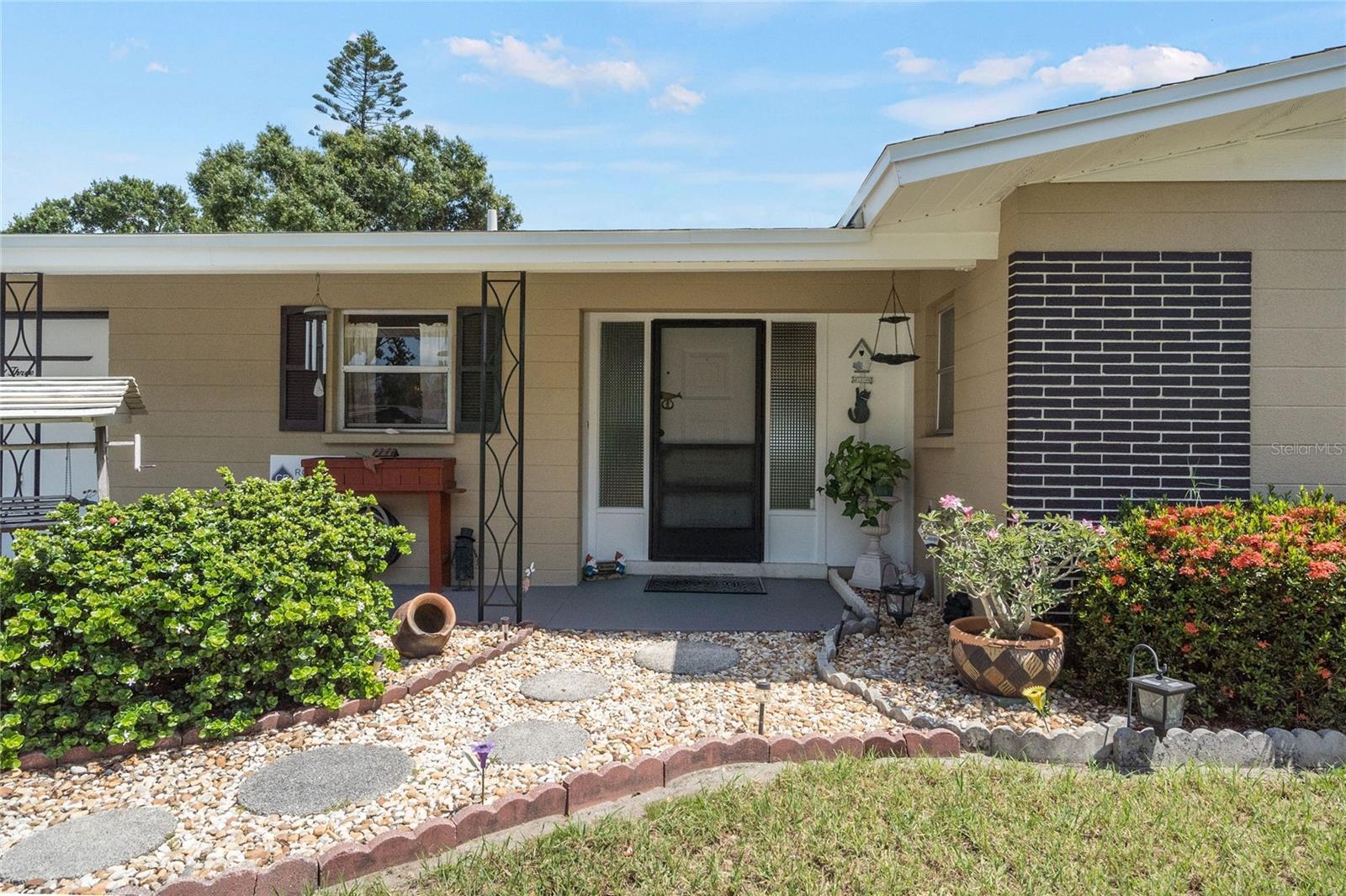 Property Photo: 3423 Webber Street FL 34239