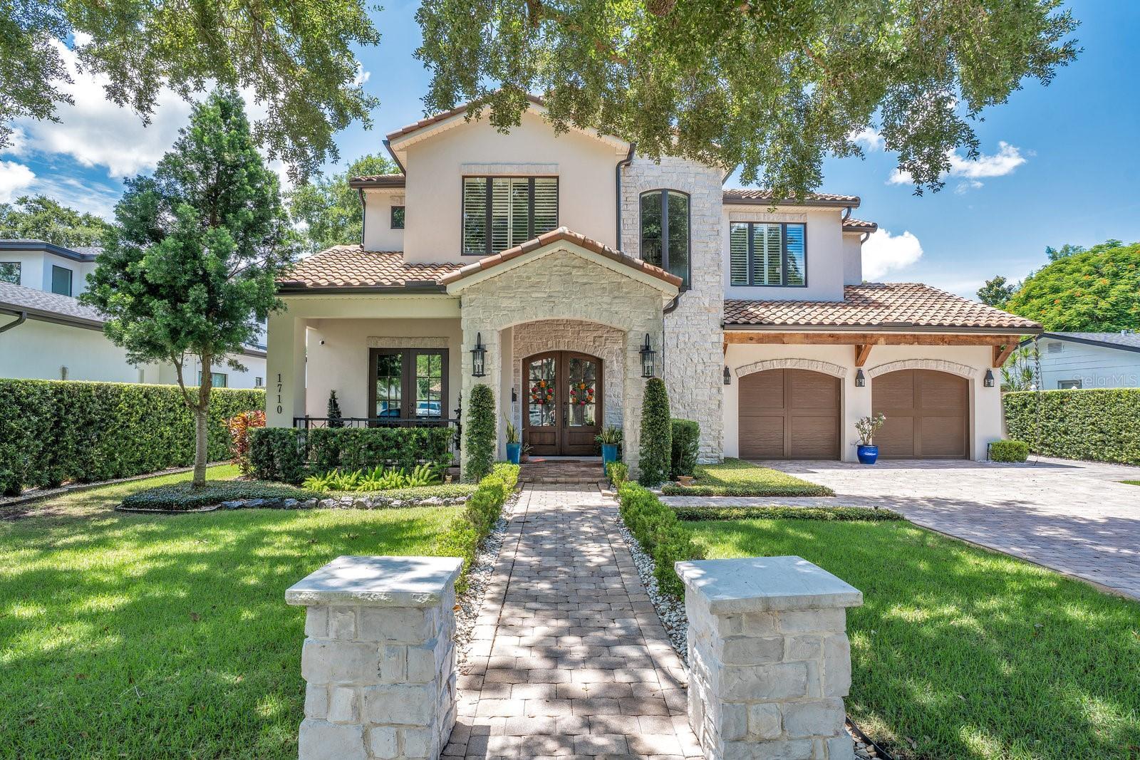 Property Photo: 1710 Oneco Avenue FL 32789