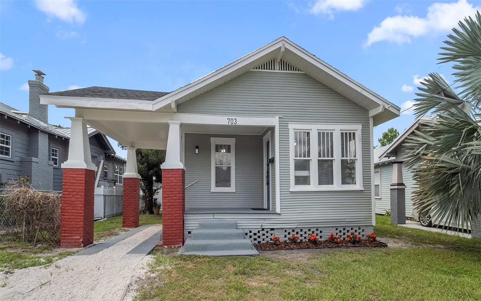 Property Photo:  703 E Flora Street  FL 33604 