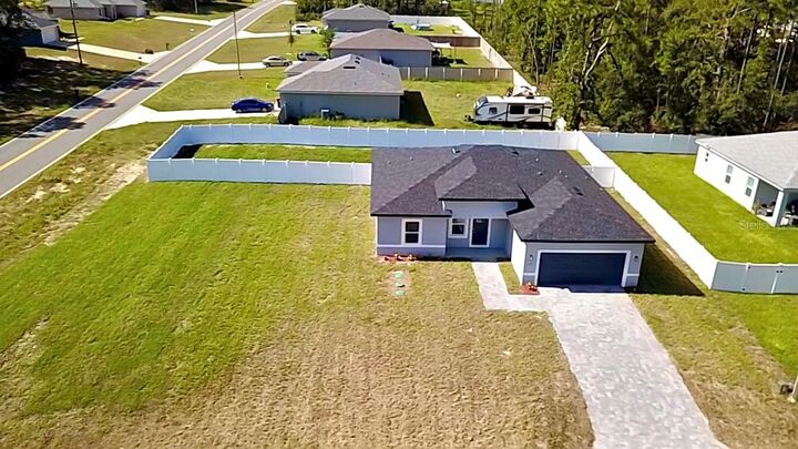Property Photo:  6132 SW 148th St  FL 34473 