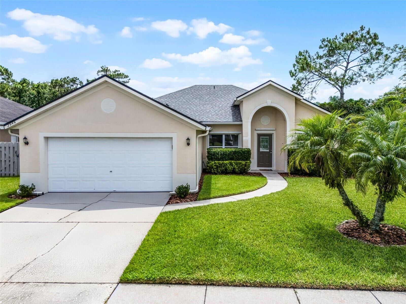 Property Photo:  2946 Oak Hammock Court  FL 32765 