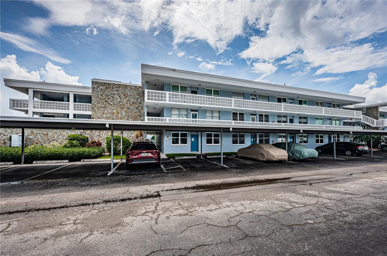 Property Photo: 4895 Bay Street NE 211 FL 33704