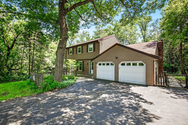 Property Photo:  N53w30509 Arrowhead Dr  WI 53029 