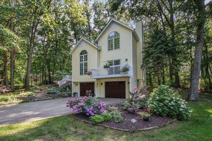 Property Photo:  3330 Clearview Lane  MI 49453 