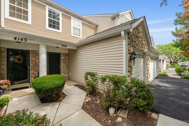 Property Photo:  4141 Oak Tree Lane  IL 60586 
