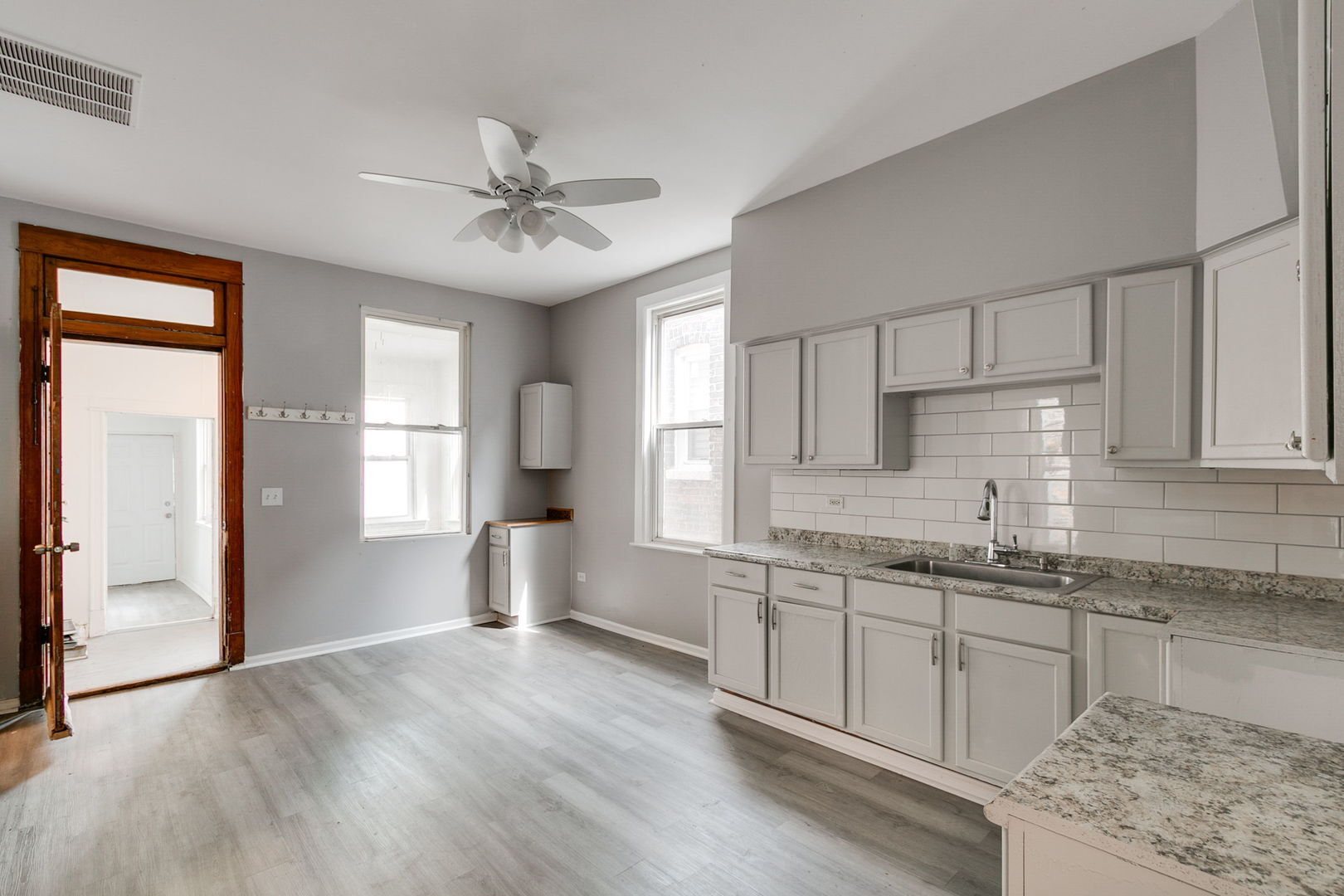 Property Photo: 2743 S Sawyer Avenue IL 60623