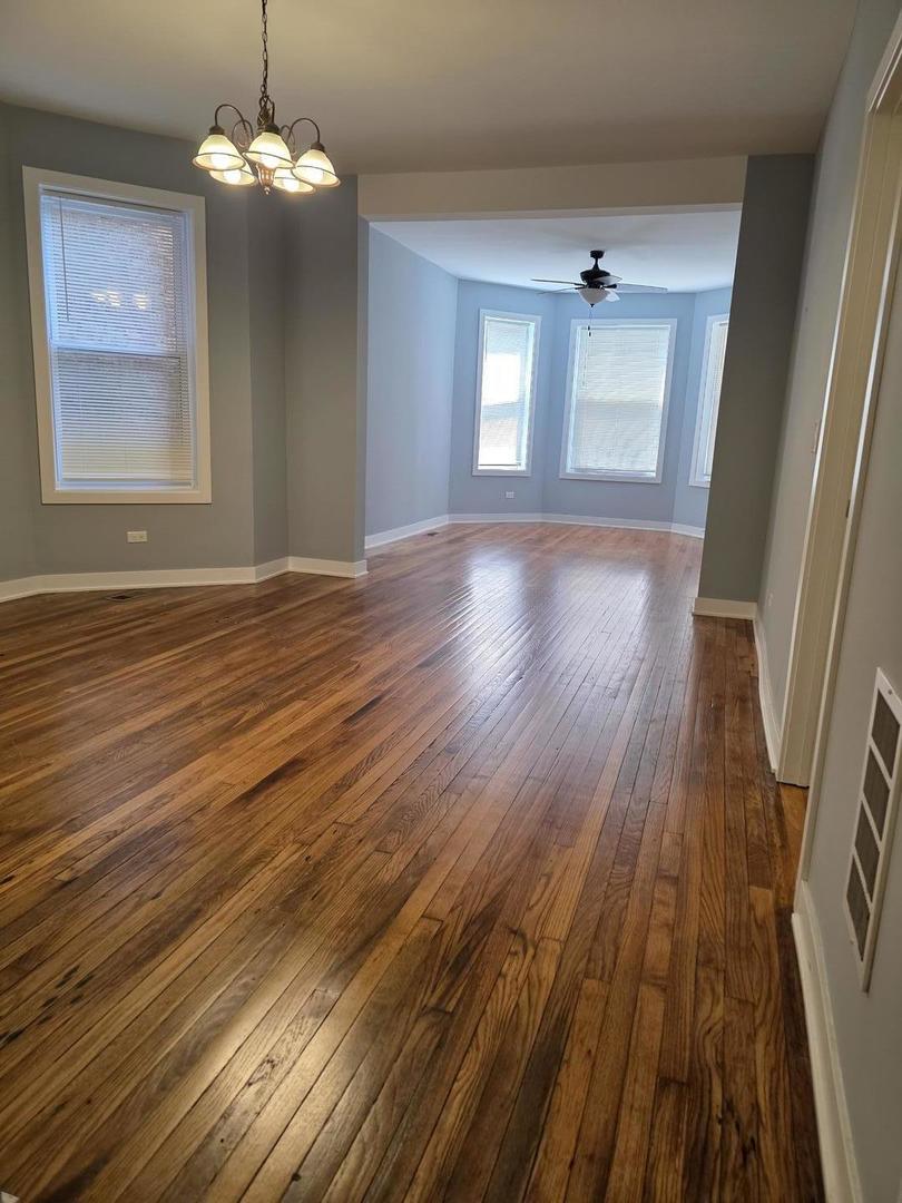 Property Photo: 539 N Trumbull Avenue 1 IL 60624