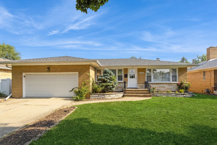 5018 Dobson Street  Skokie IL 60077 photo