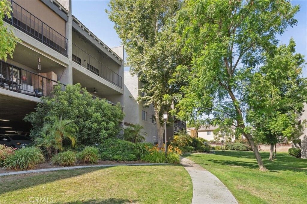 Property Photo:  238 E Fern Avenue 204  CA 92373 
