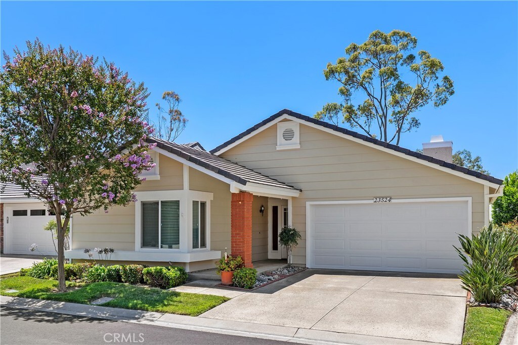23524 Ribalta  Mission Viejo CA 92692 photo