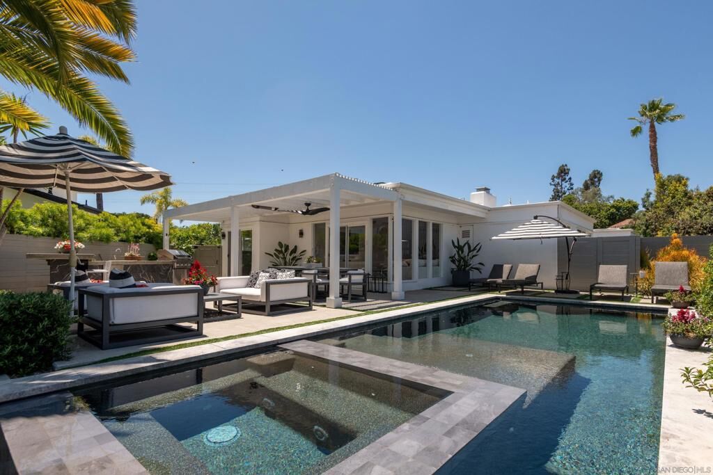 Property Photo:  7026 Estrella De Mar Rd  CA 92009 