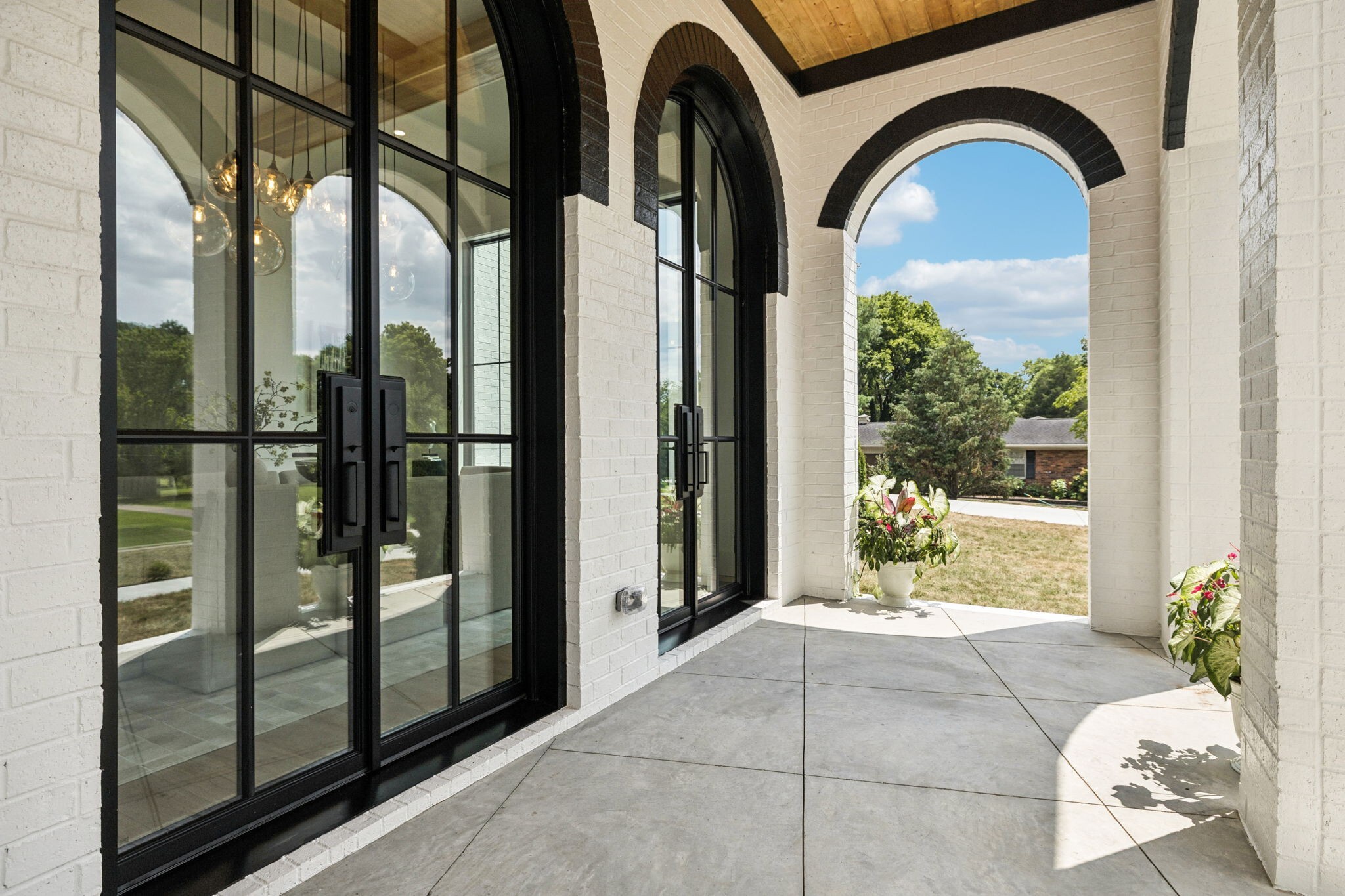 Property Photo: 1110 Lipscomb Dr TN 37027