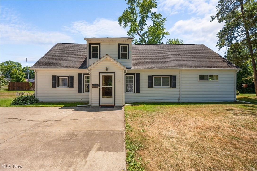 Property Photo: 470 3rd Street OH 44041