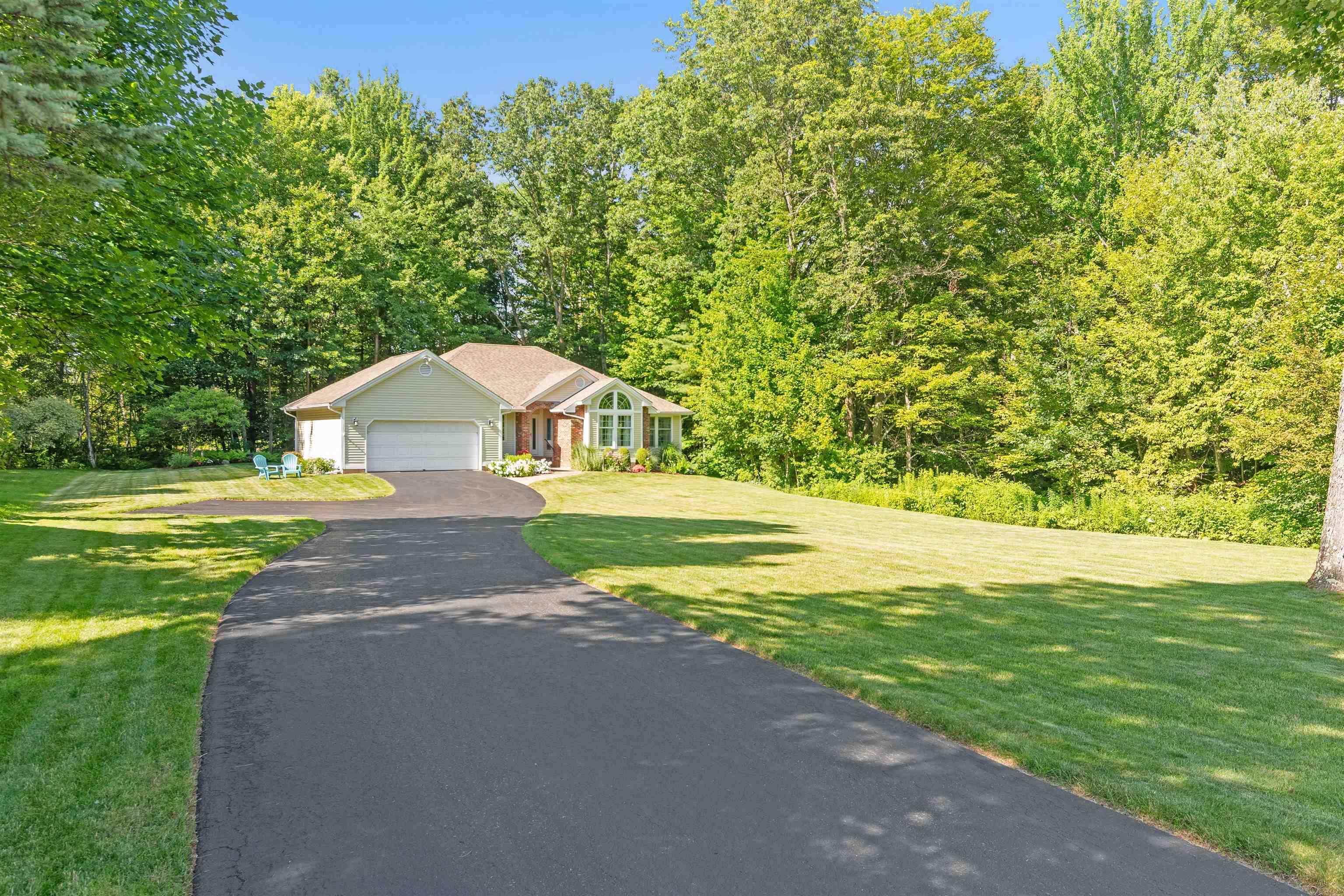 Property Photo: 18 Lang Drive VT 05451