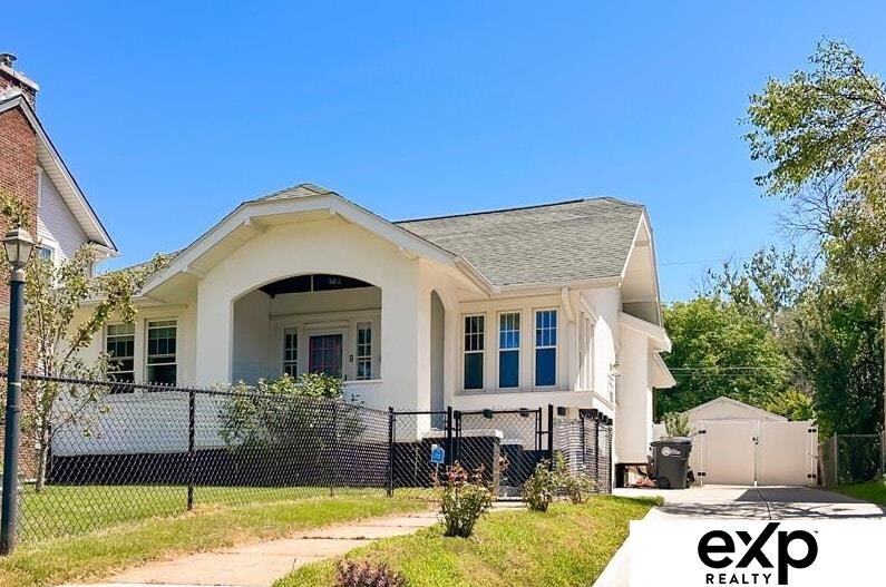 Property Photo:  2319 N 51st Street  NE 68104 