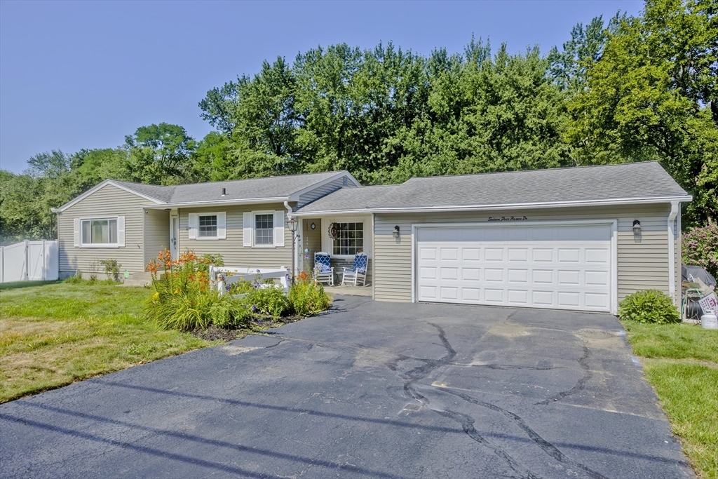 Property Photo:  16 Fairhaven Dr  MA 01028 