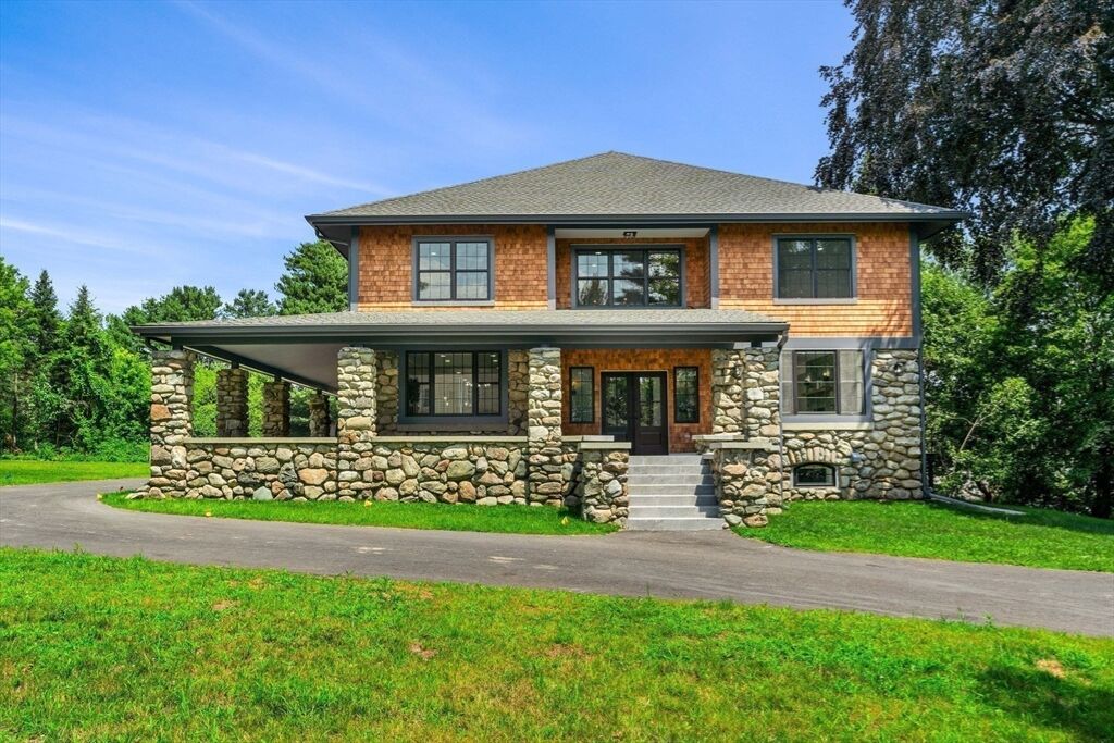 Property Photo:  20 Wheeler Ln  MA 01760 