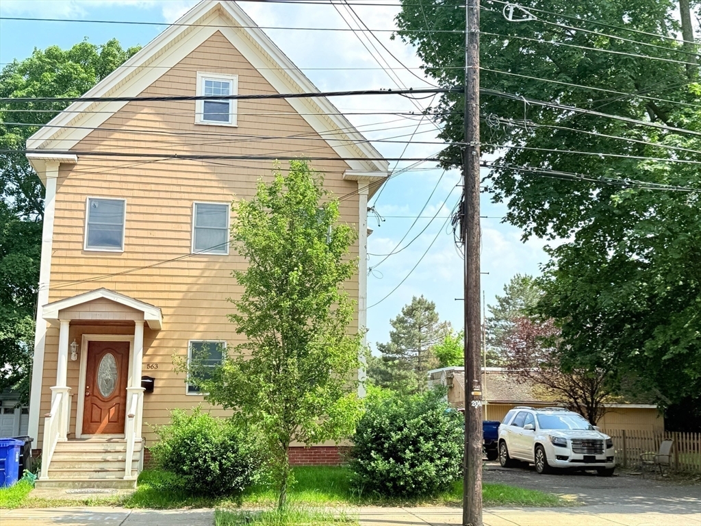 Property Photo:  563- Lynn St-  MA 02148 