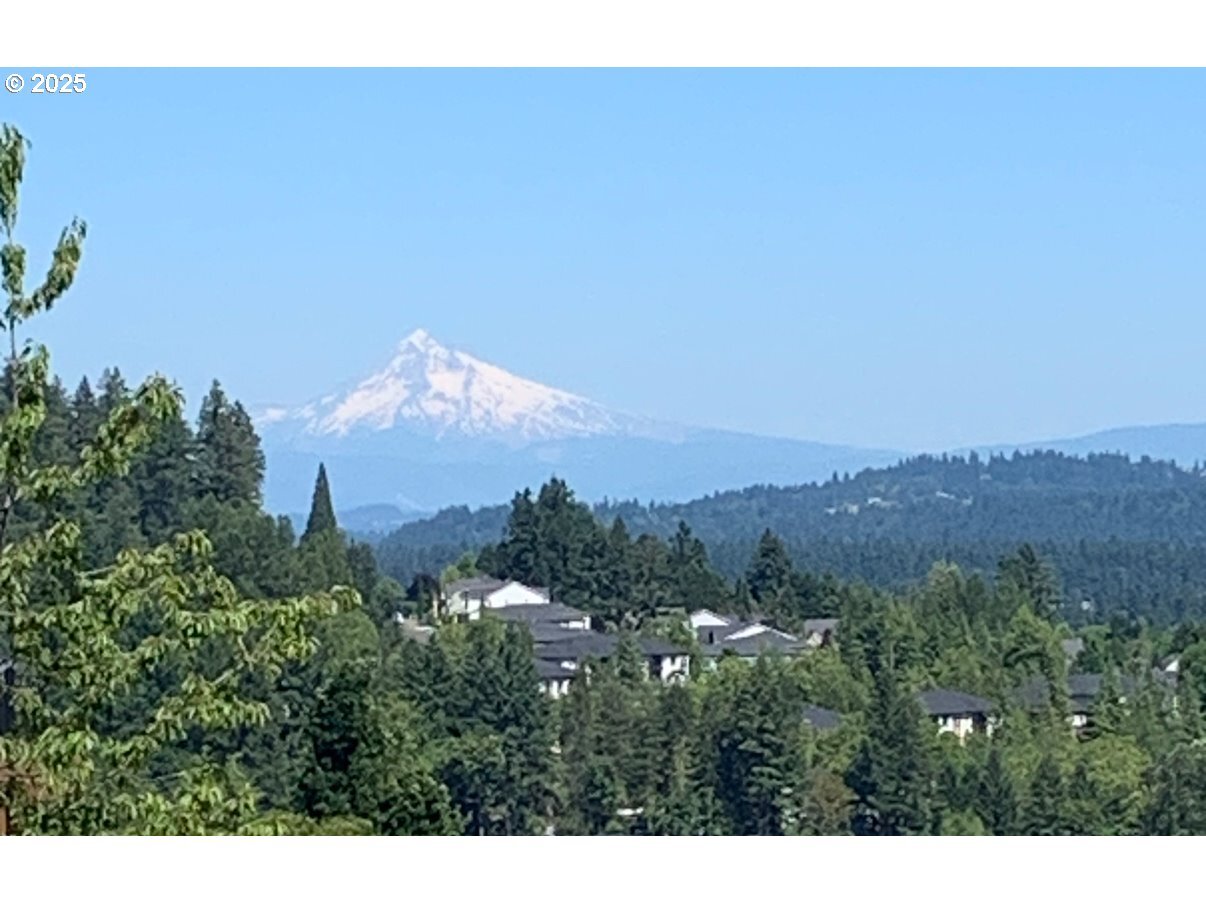 Property Photo: 12320 SW Aspen Ridge Dr OR 97224