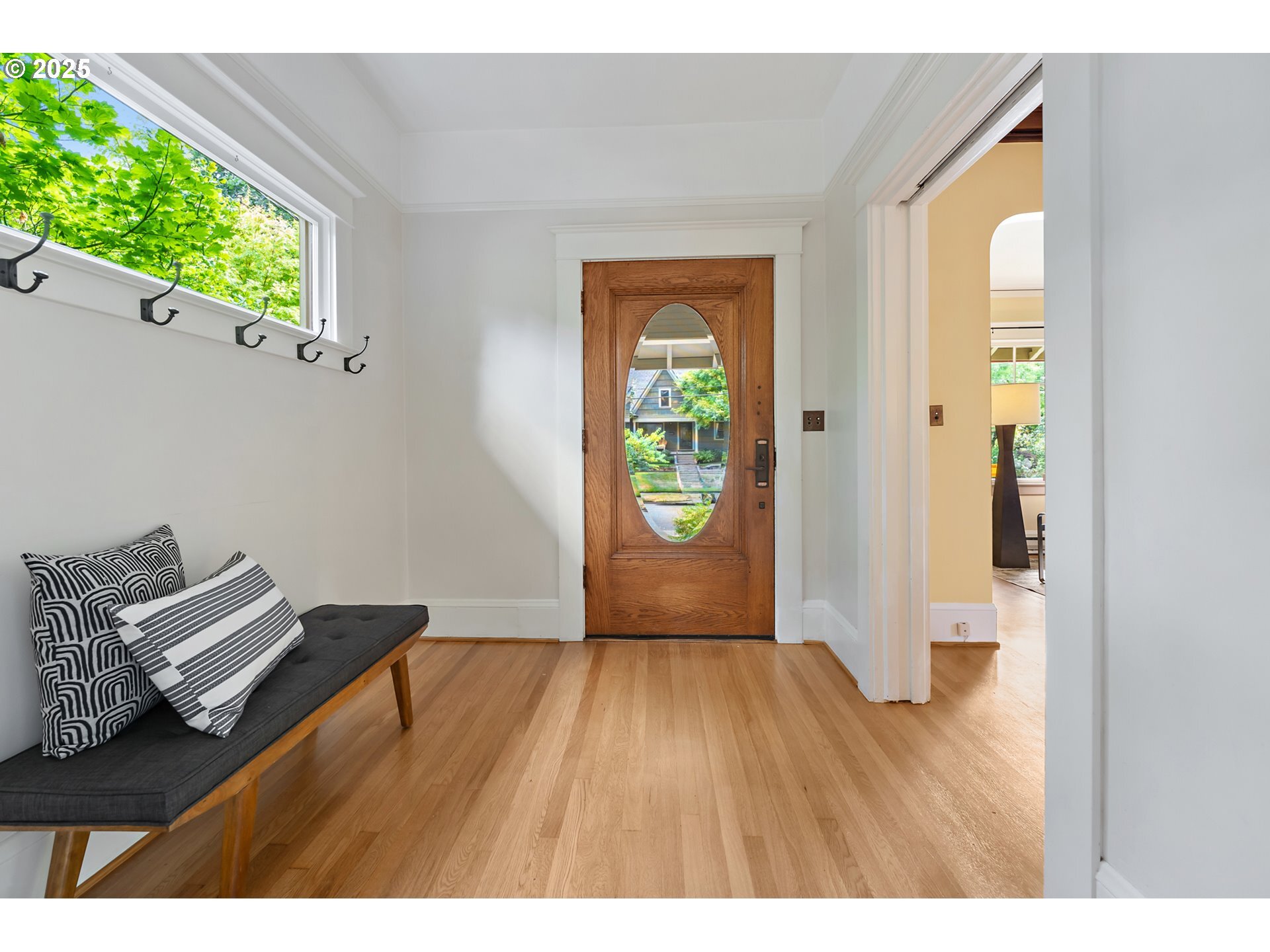 Property Photo:  6823 SE 32nd Ave  OR 97202 