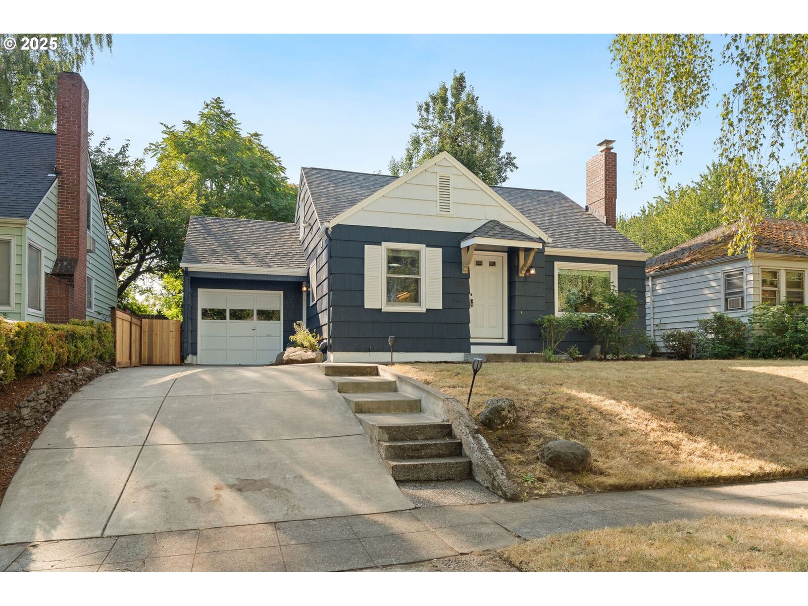 Property Photo: 7010 N Olin Ave N OR 97203