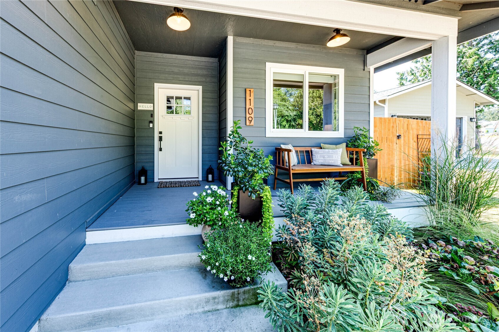Property Photo:  1109 S O Street  WA 98363 