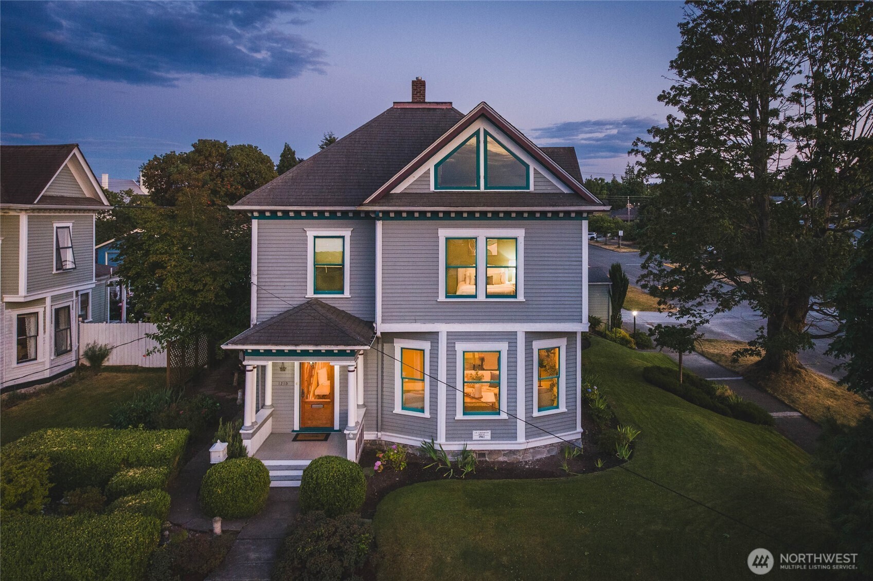 Property Photo: 1219 5th Street WA 98221