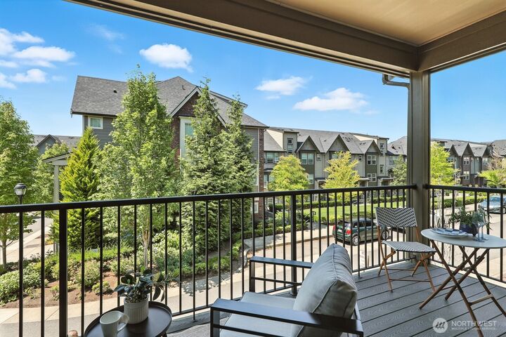 Property Photo: 1021 10th Avenue NE WA 98029