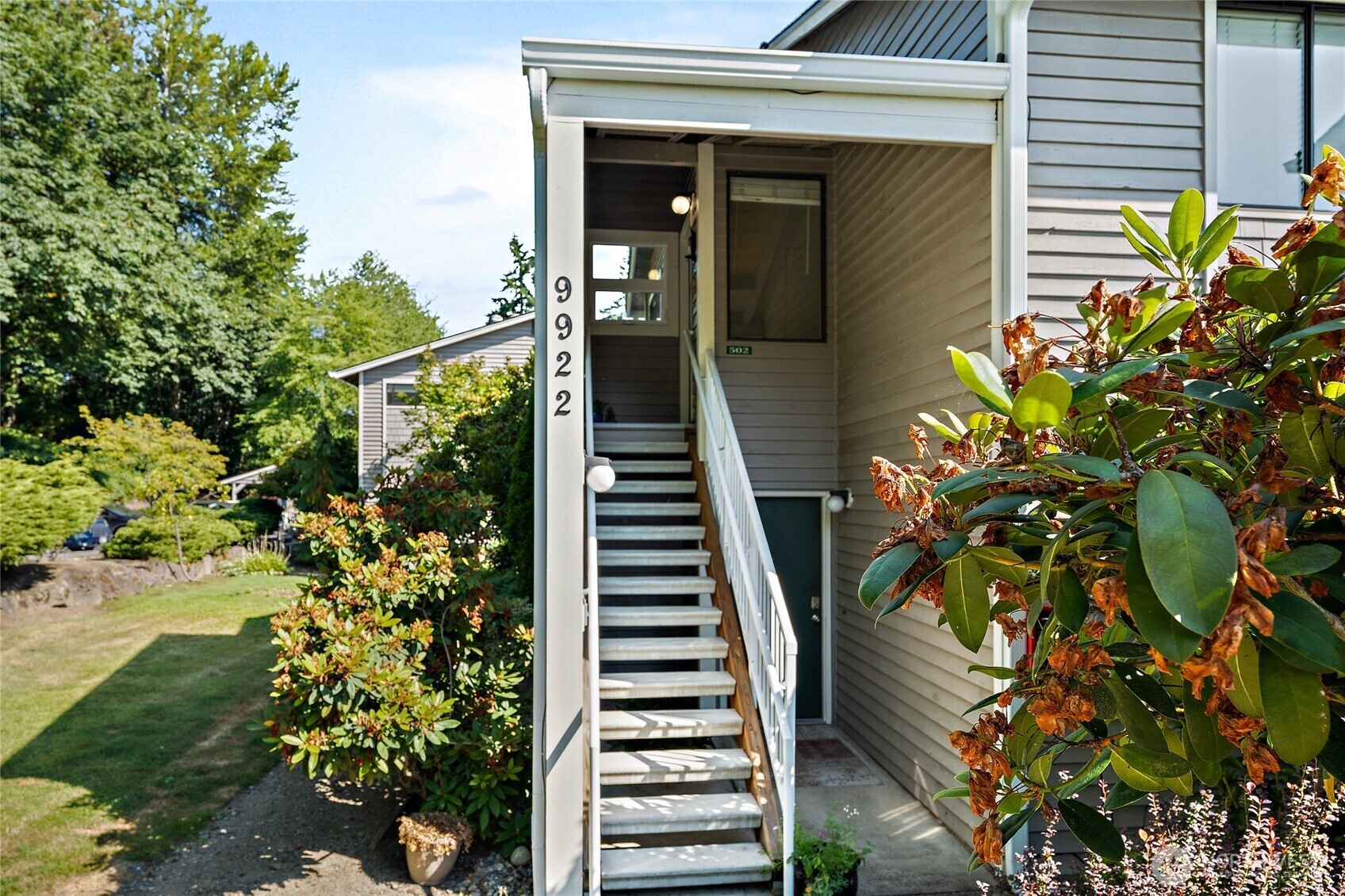 Property Photo:  9922 NE 144th Lane 502  WA 98034 