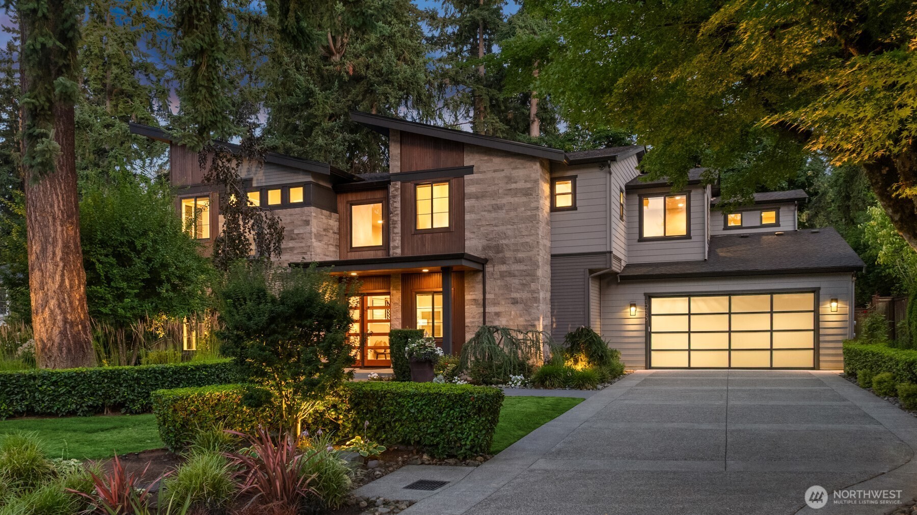 10453 SE 19th Street  Bellevue WA 98004 photo