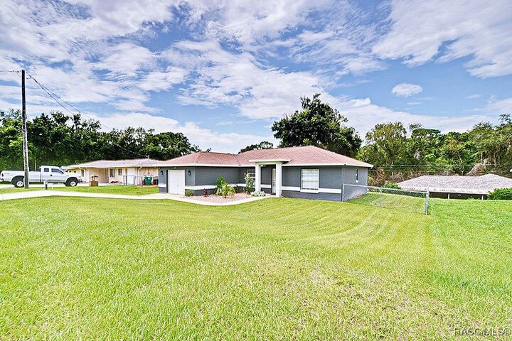 Property Photo: 6093 E Malverne Street FL 34452