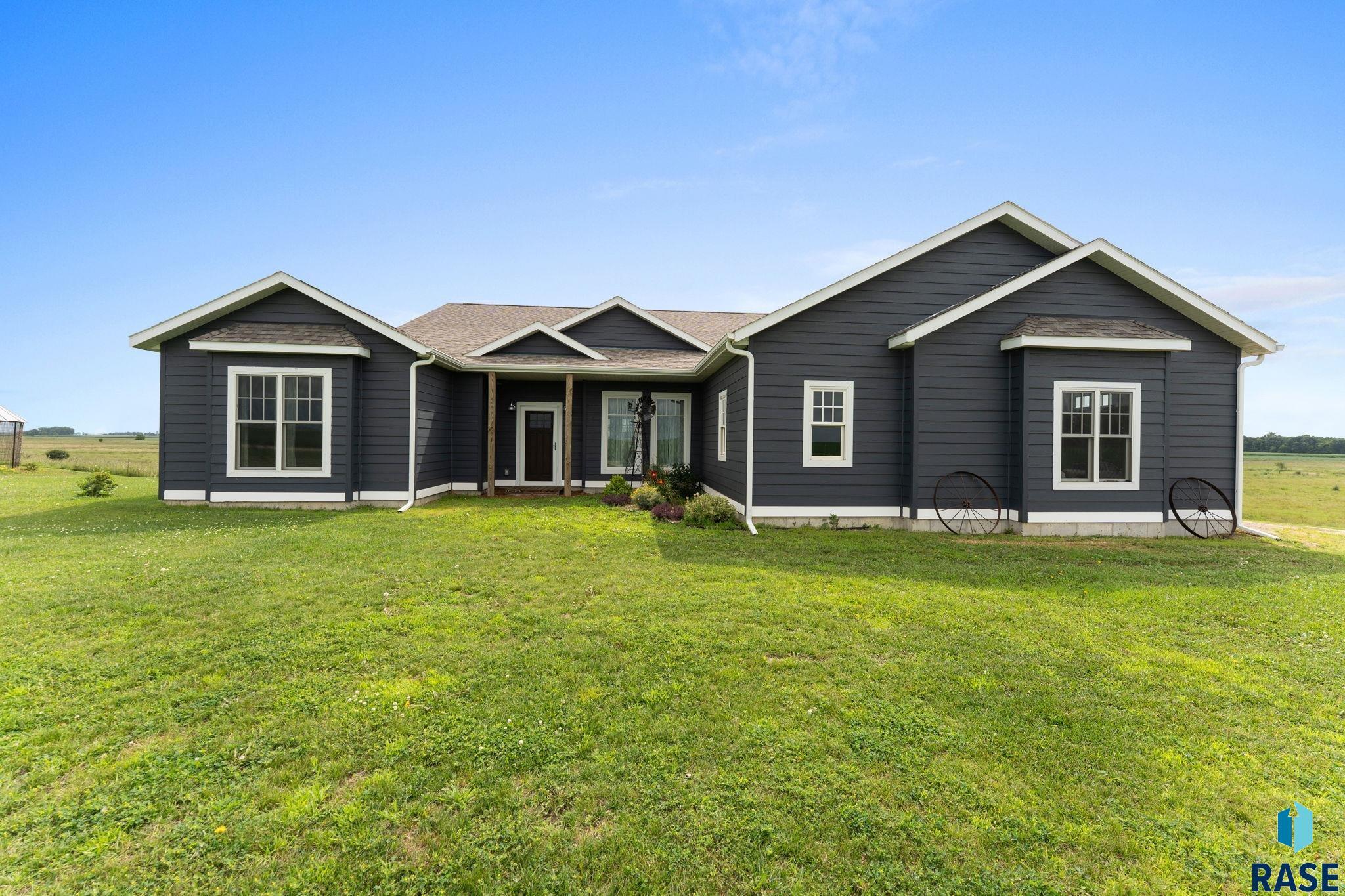 Property Photo: 23620 487th Ave MN 56164
