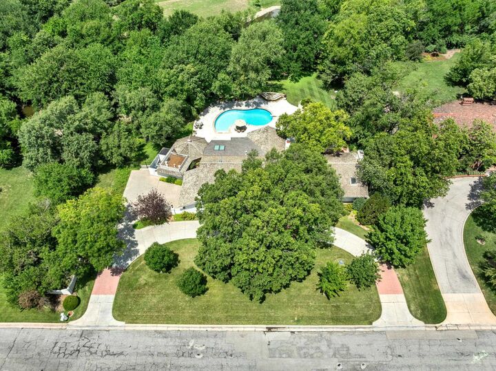 Property Photo:  901 N Tara  KS 67206 