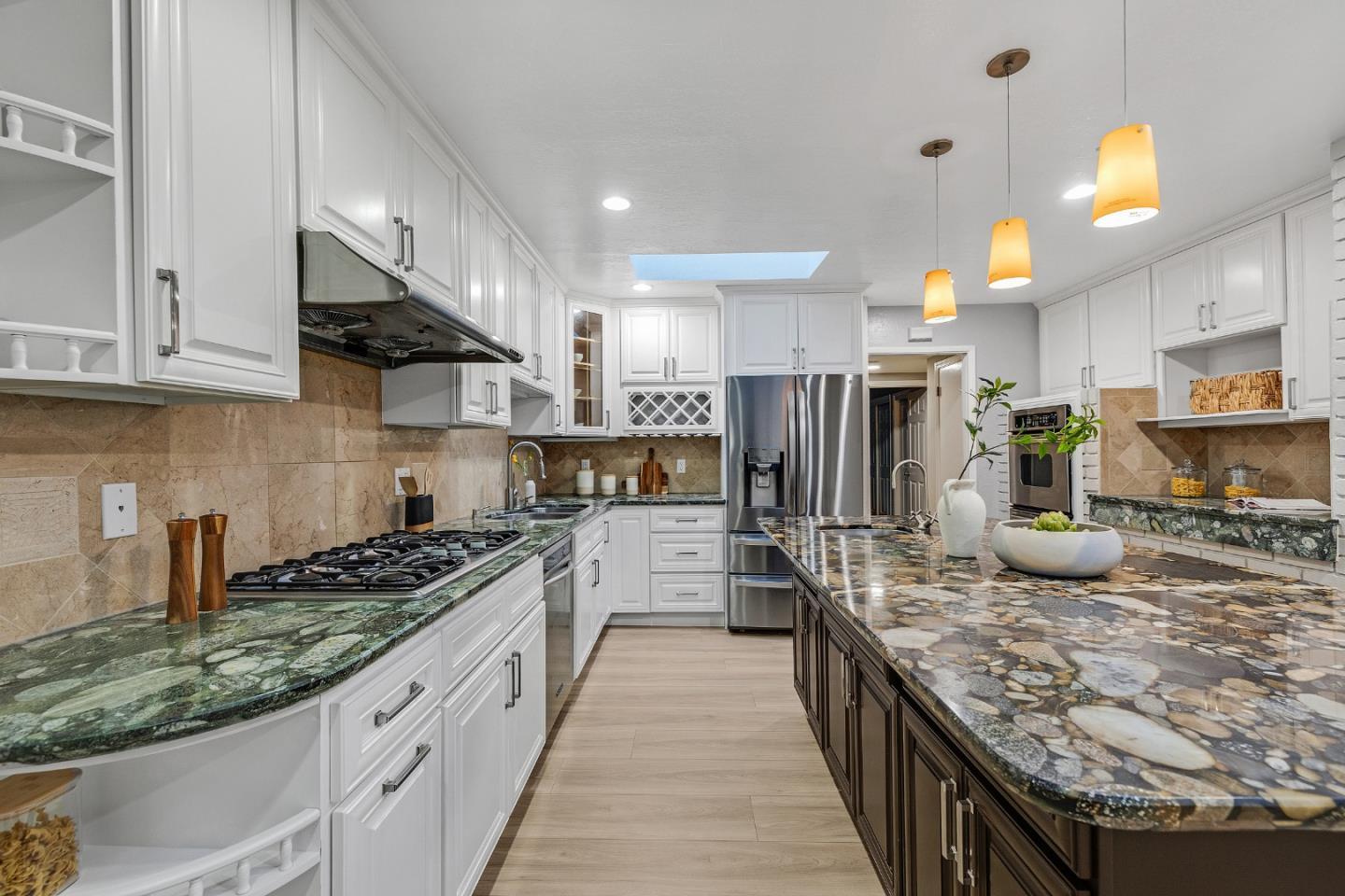22562 Alcalde Road  Cupertino CA 95014 photo