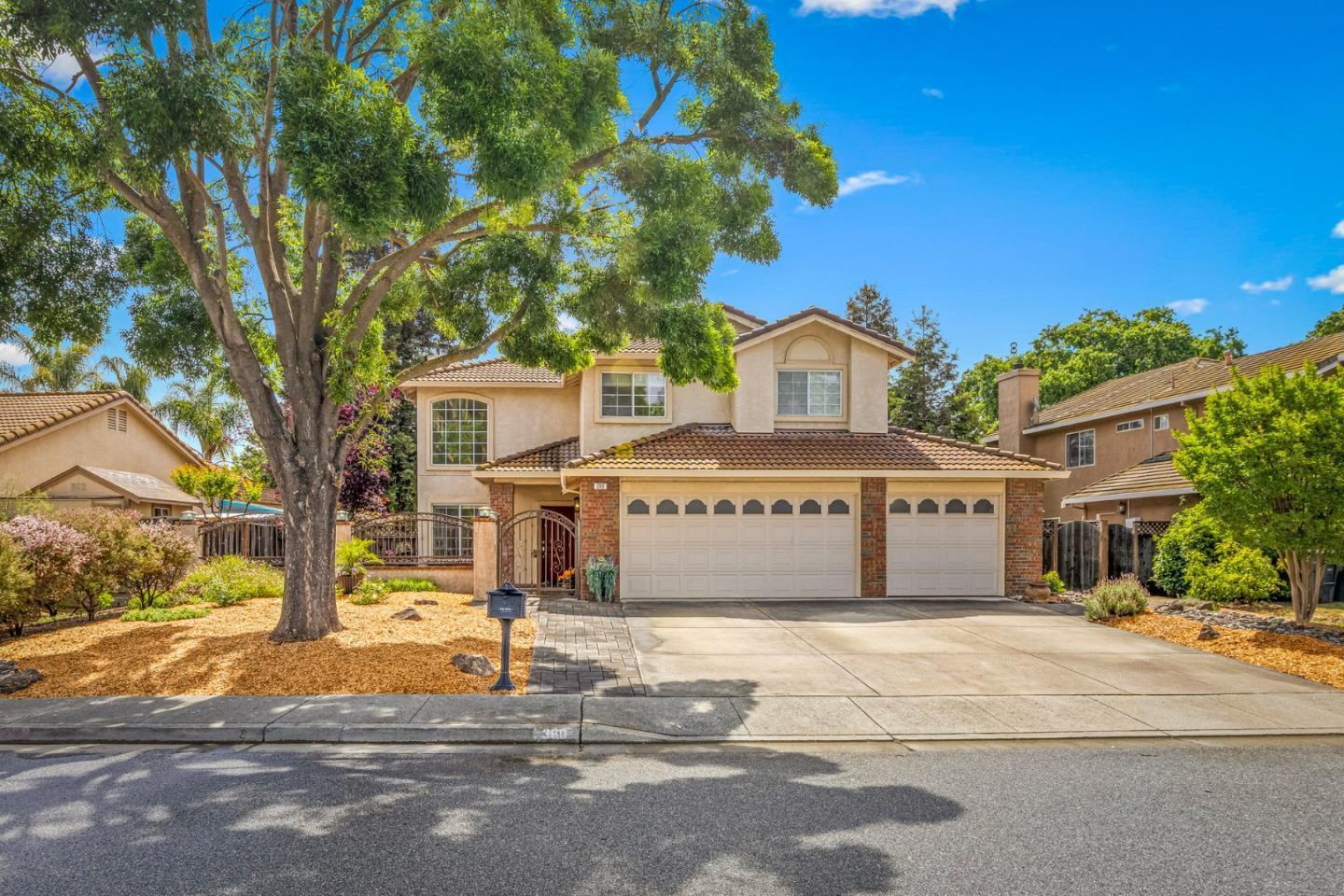 Property Photo:  360 Via Largo  CA 95037 