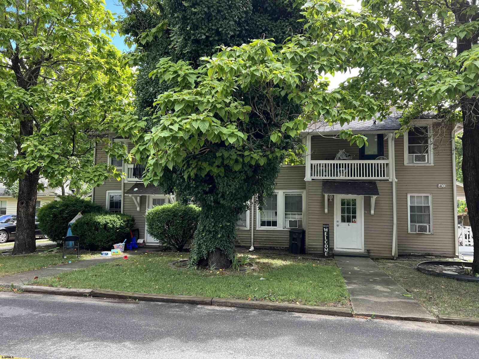 Property Photo: 1403 Loretta Ave NJ 08330