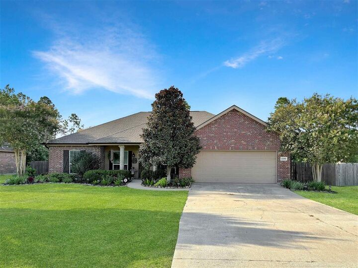 Property Photo:  1526 Clark Ct Court  LA 70611 