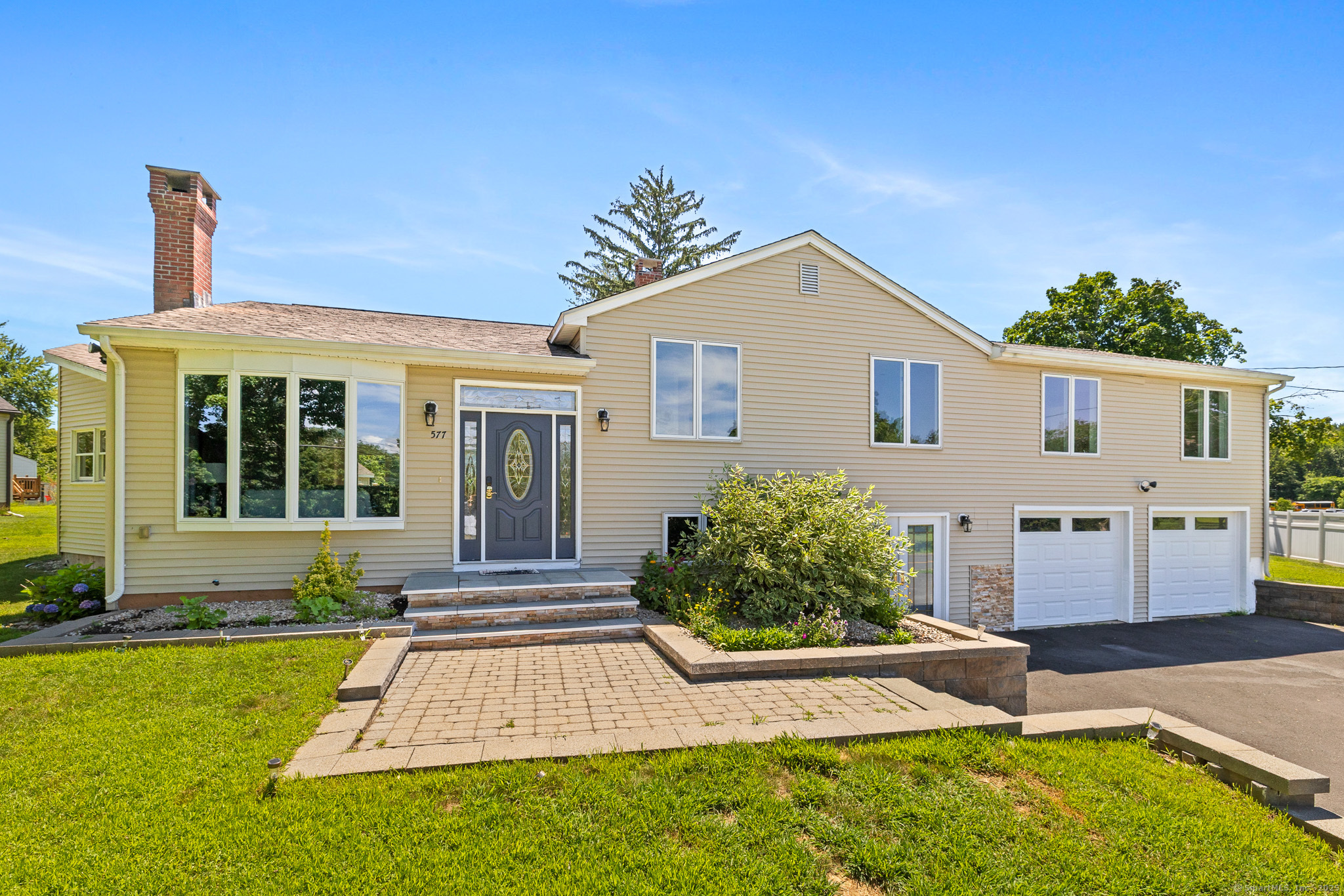 Property Photo: 577 Griffin Road CT 06074