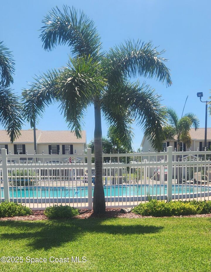 Property Photo:  2014 Manor Drive NE  FL 32905 